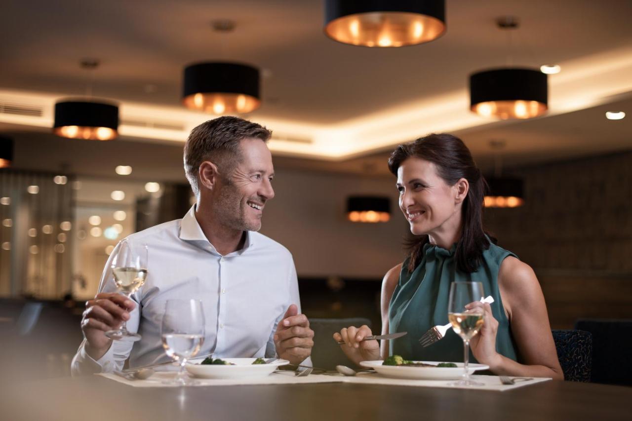 Nuhr Medical - Hotel & Restaurant Senftenberg Ngoại thất bức ảnh