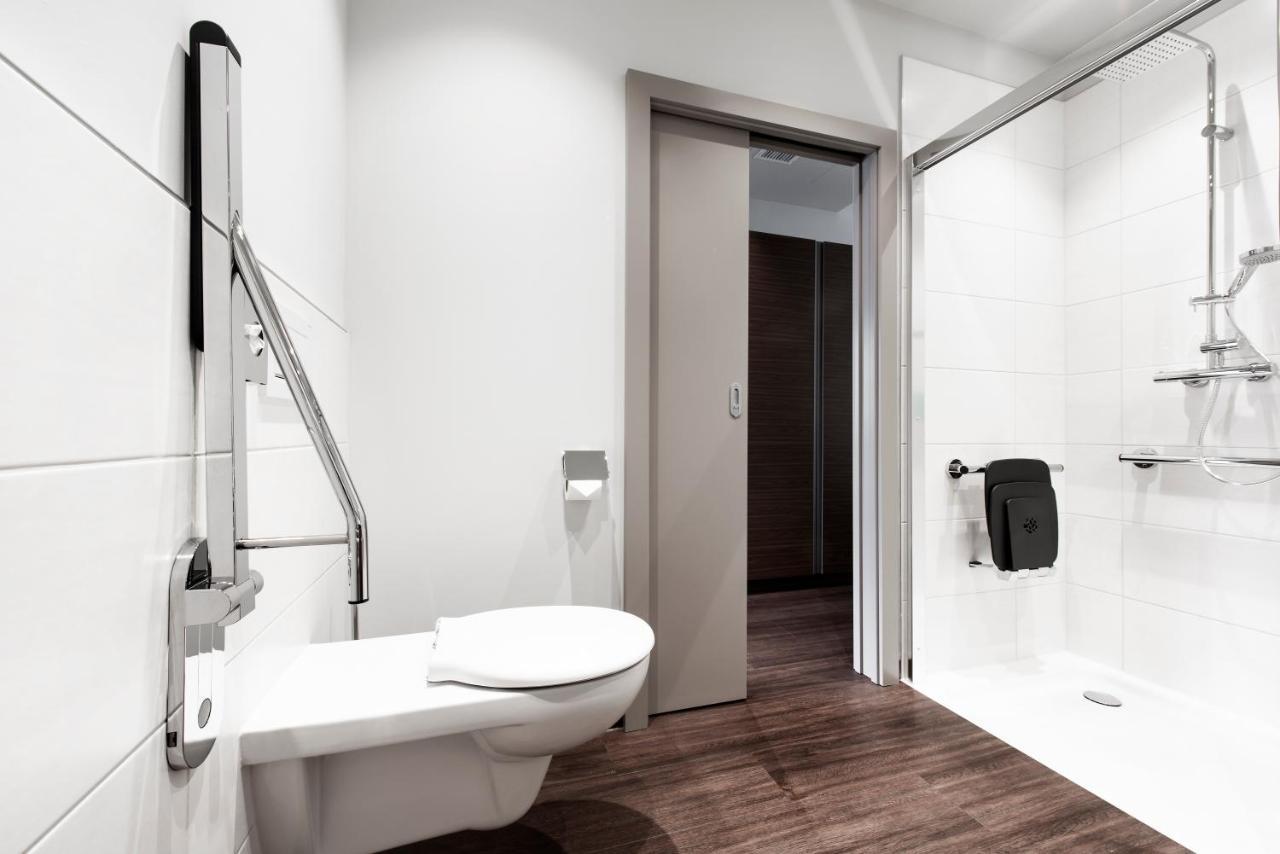 Nuhr Medical - Hotel & Restaurant Senftenberg Ngoại thất bức ảnh