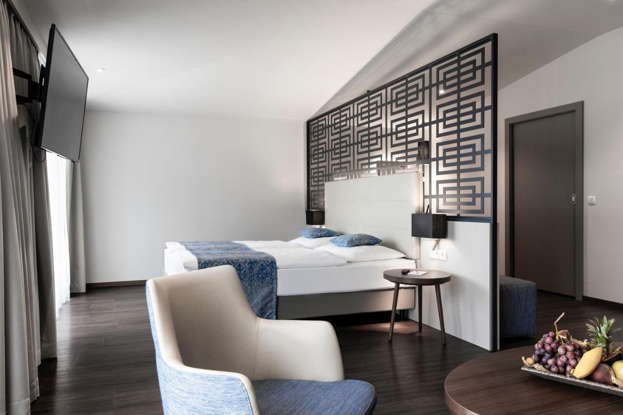 Nuhr Medical - Hotel & Restaurant Senftenberg Ngoại thất bức ảnh