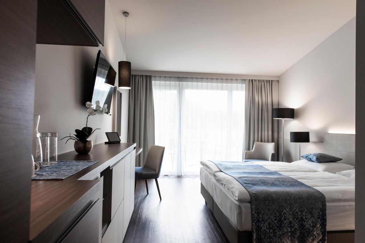 Nuhr Medical - Hotel & Restaurant Senftenberg Ngoại thất bức ảnh