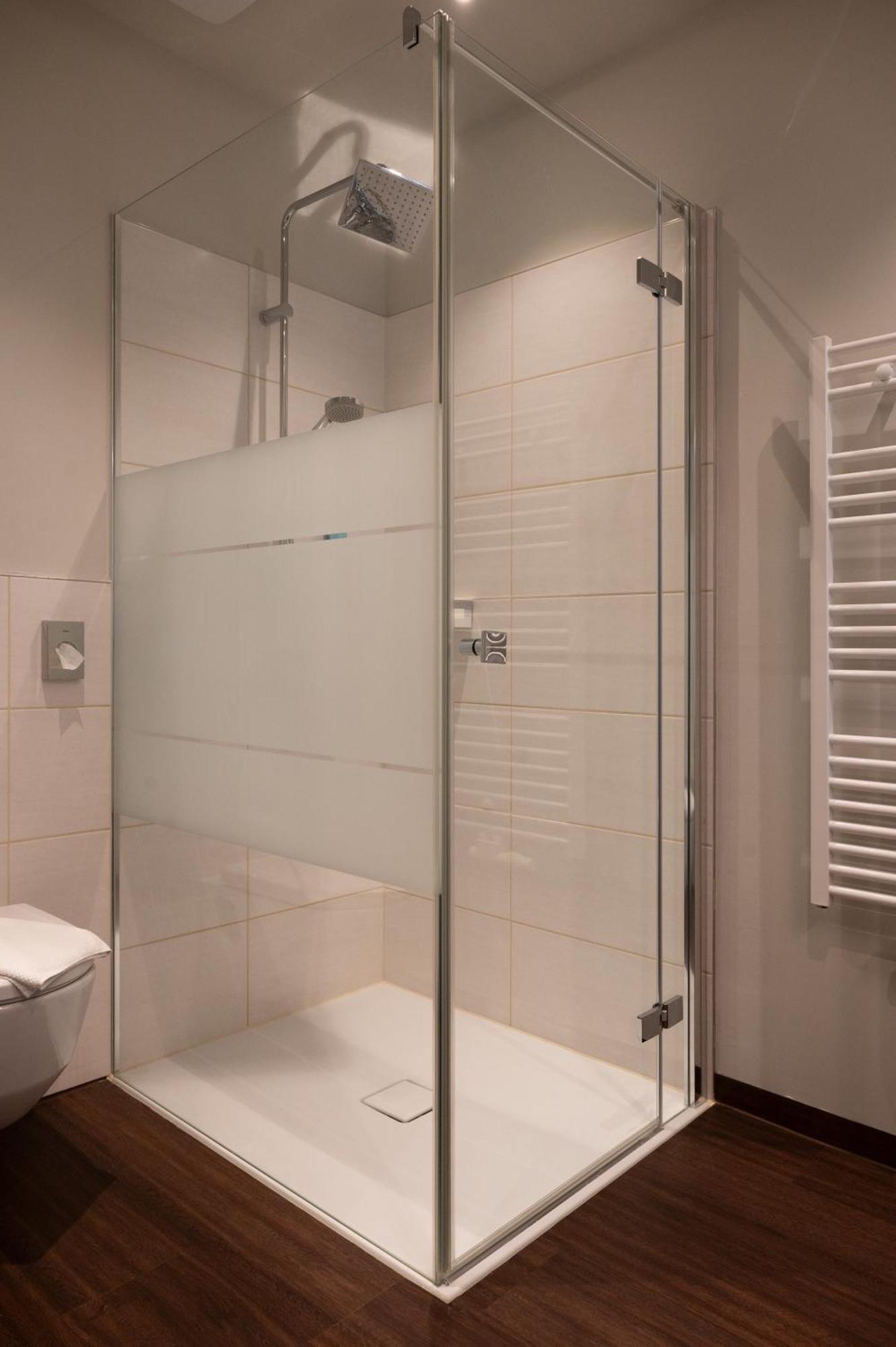 Nuhr Medical - Hotel & Restaurant Senftenberg Ngoại thất bức ảnh